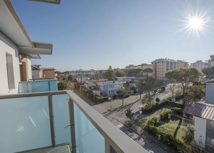 Flat In Building With Lift 250m From The Sea Apartamento Bibione