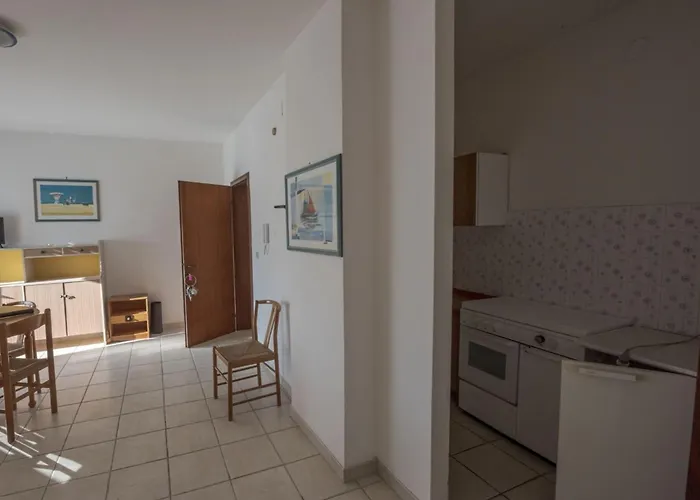 Flat In Building With Lift 250m From The Sea Apartamento *